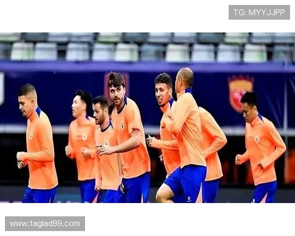 泽卡：瓦科续约由他决定但我期待明年与他并肩作战